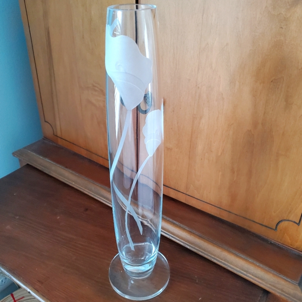 Mikasa Calla Lily 15" Tall Crystal Bud Vase